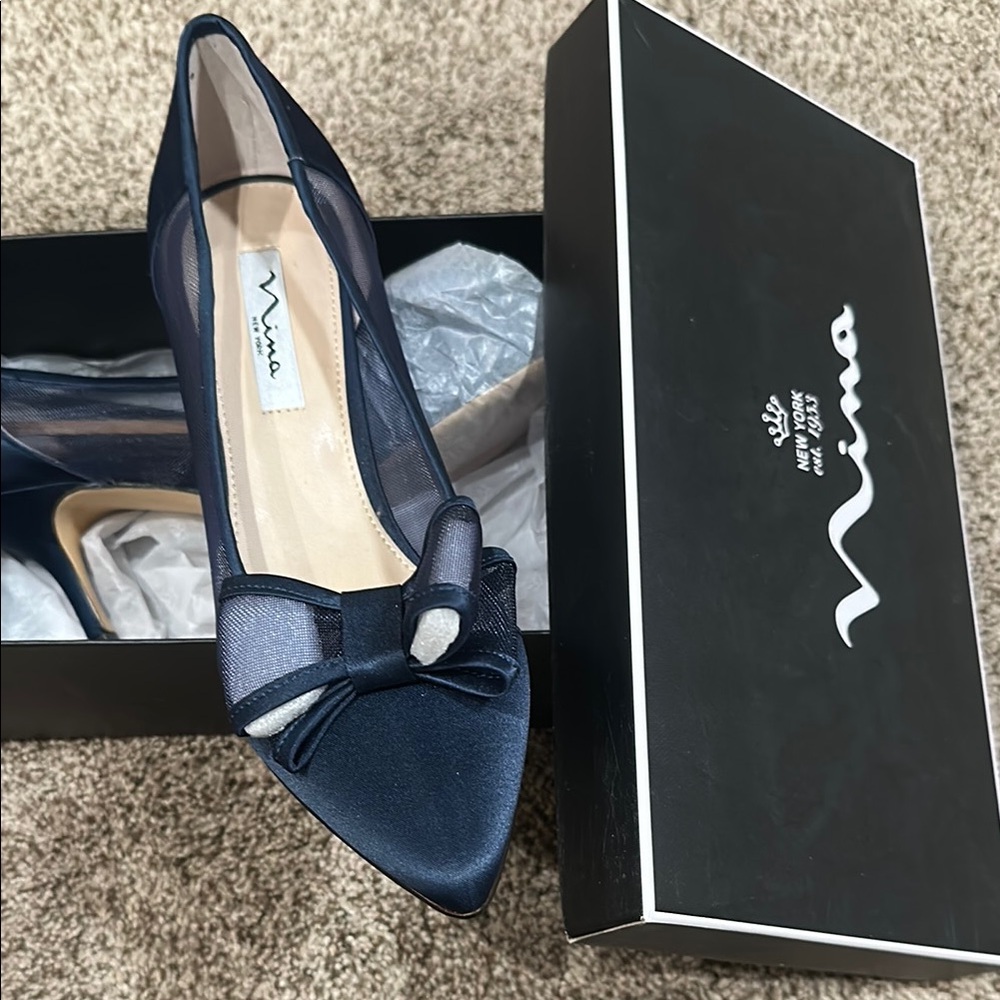 Nina Women's Navy Satin Bow Pumps